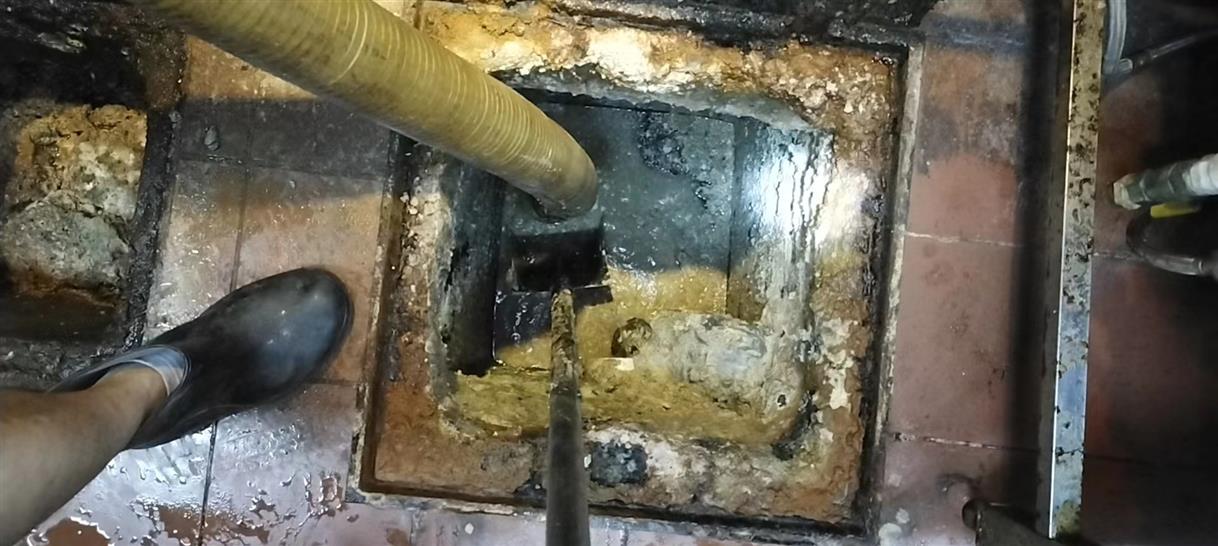 庐阳污水池清理一般都有毒气，怎么预防中毒呢？