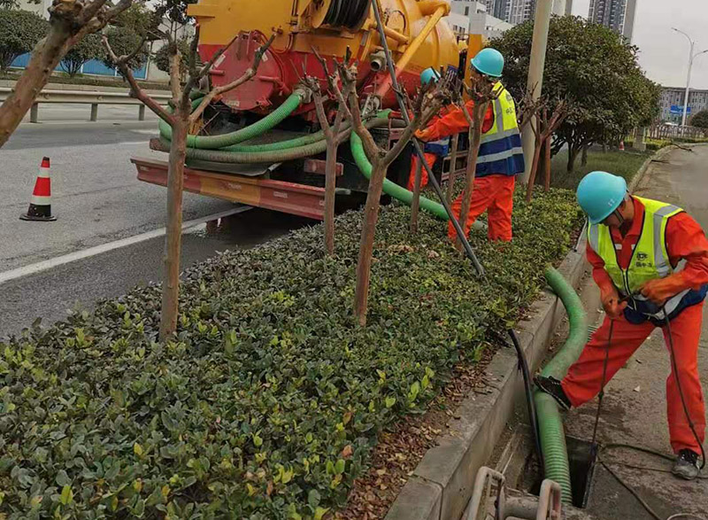 庐阳市政管道清淤